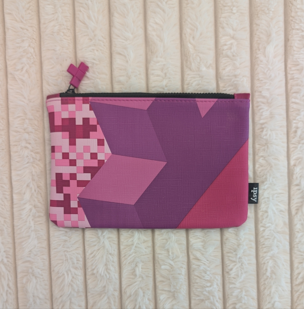 ✳️ FREE w/ Bundle - Colorful Geometric Pouch